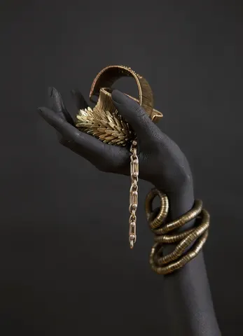 Gold 047
